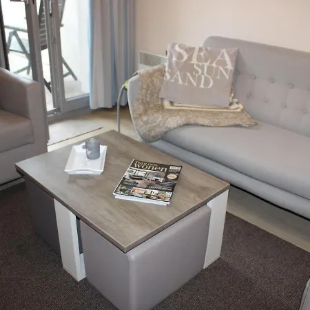 Appartement With Terrace Near The Sea