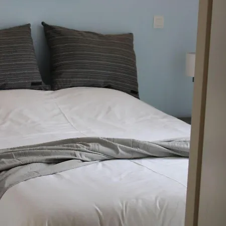 Appartement With Terrace Near The Sea